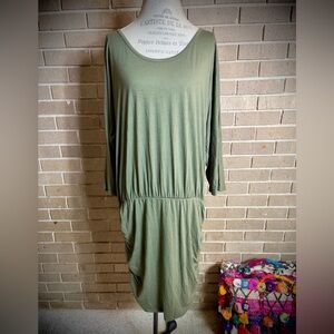 VENUS Olive Green Drop Waist Scoop Neck 3/4 Sleeve tunic